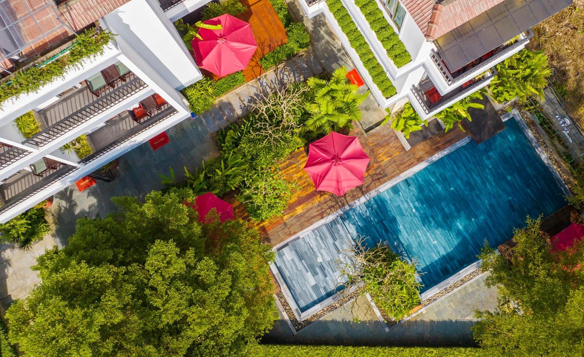 Serene Riverside Hotel Hoi An Exterior photo
